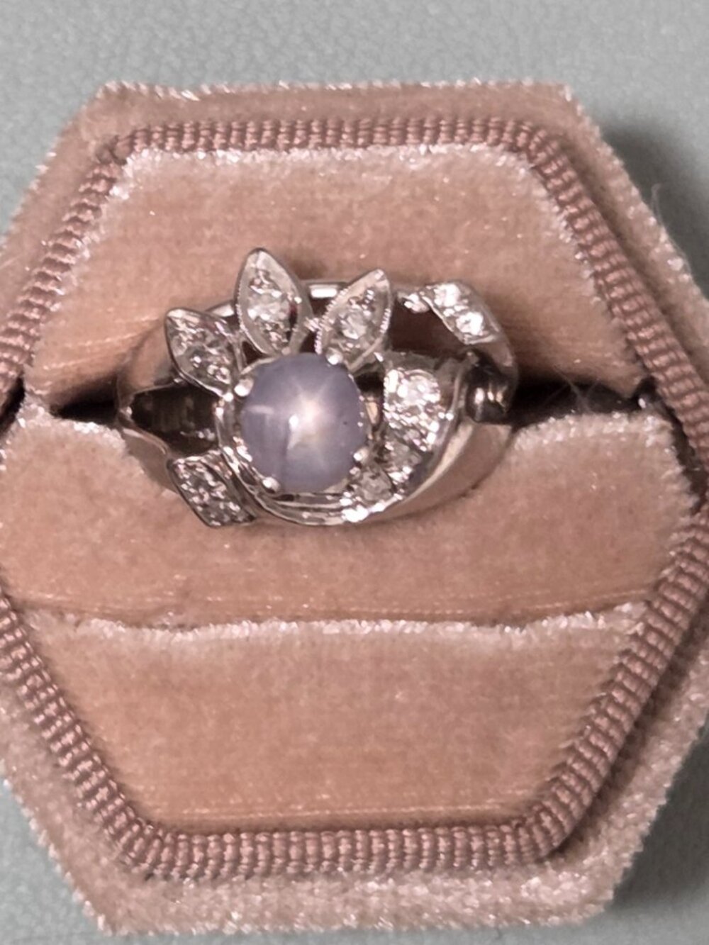 Vintage Estate 14K White Gold Star Sapphire & Diamond Accent Ring - Size 5.75